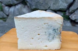 queso azul de leche de oveja